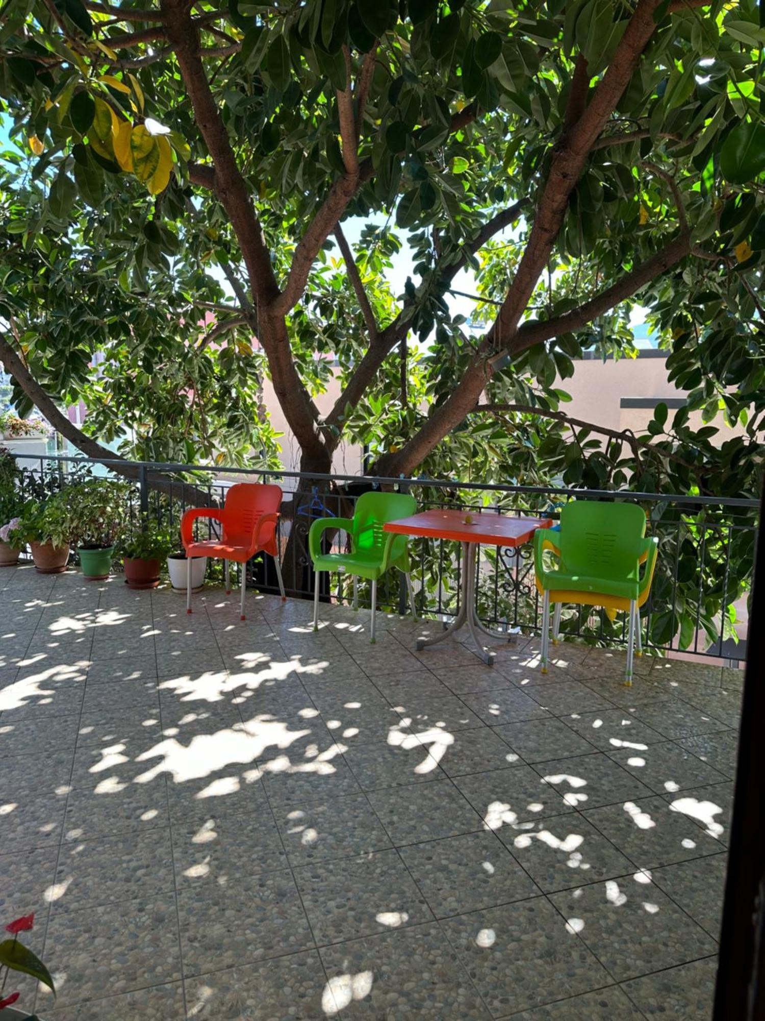Albi'S Guesthouse Ksamil Extérieur photo