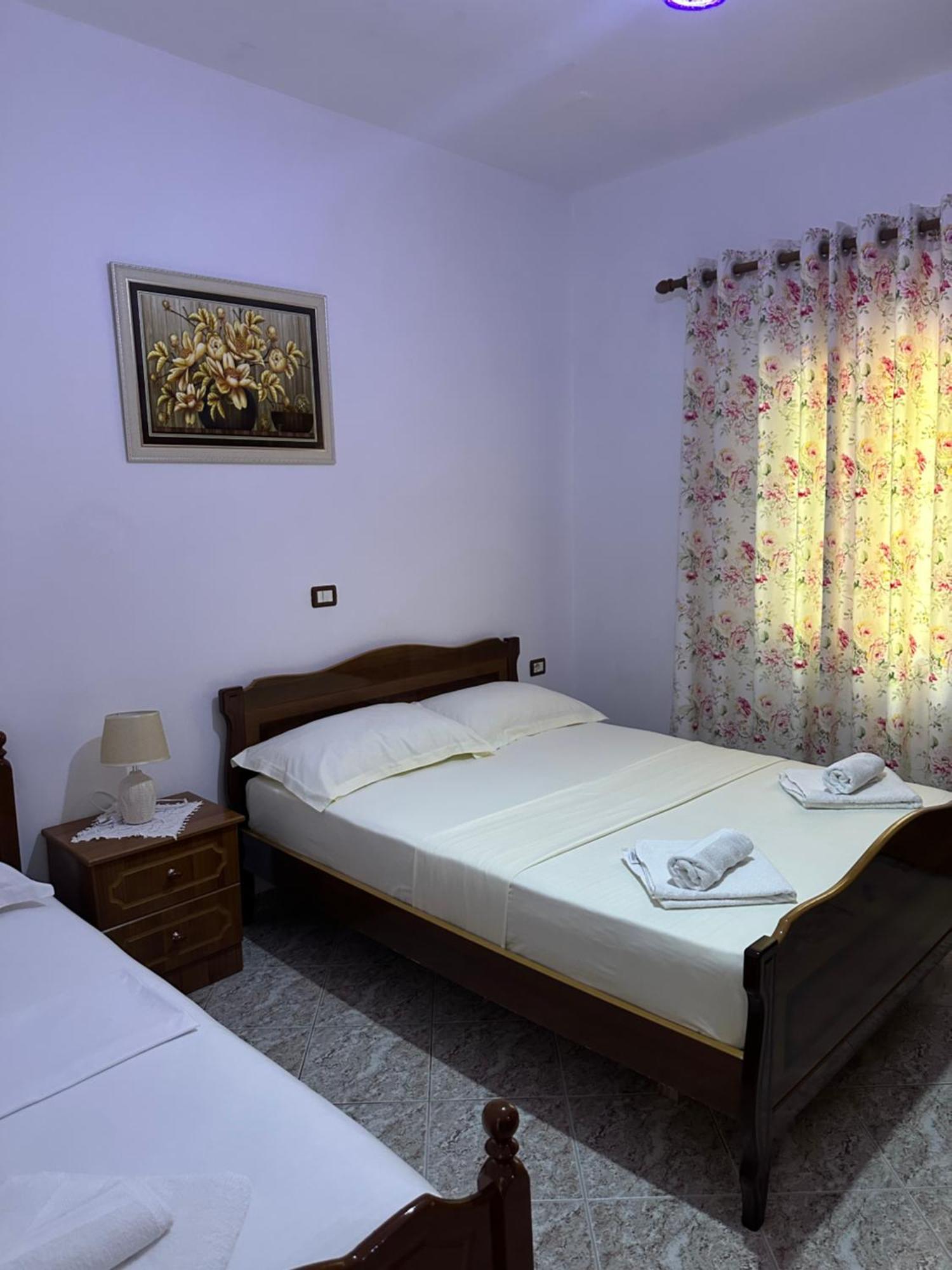 Albi'S Guesthouse Ksamil Extérieur photo